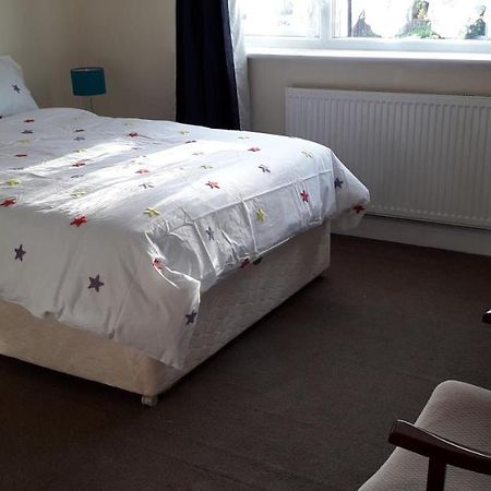 Green Village Guest House - Near Manchester Airport Sale Exterior photo